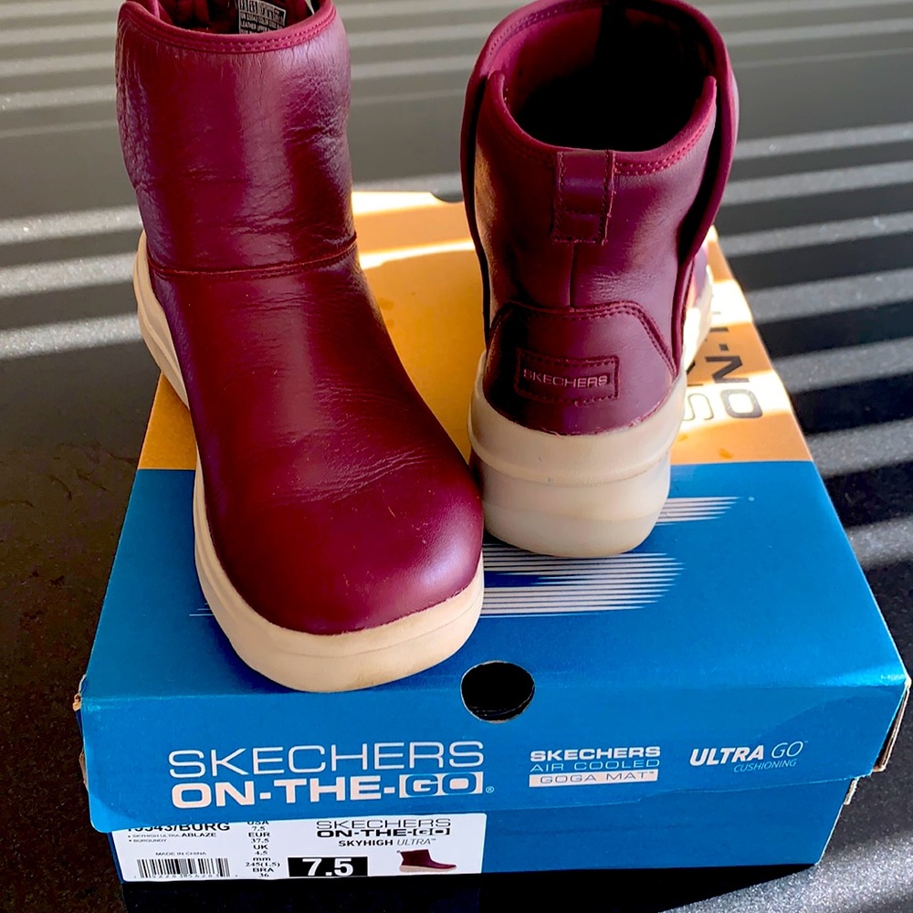 Skechers on the Go, woman’s size 7.5 boot